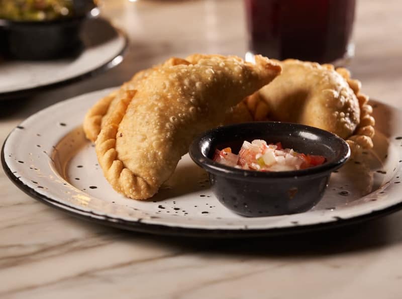 Empanadas de Vacío y Provoleta x3